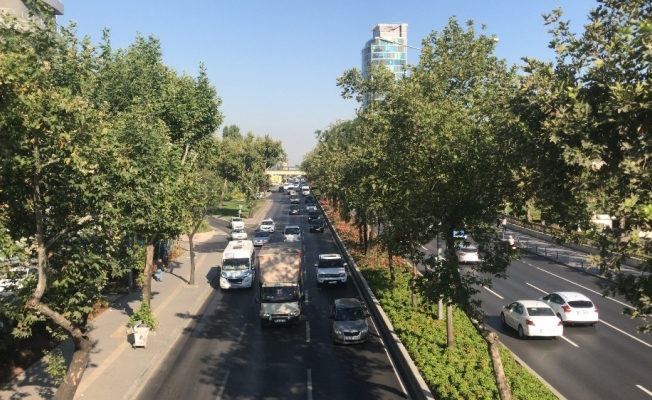 Bursa’da dört günlük tatilin ardından trafikte yoğunluk başladı