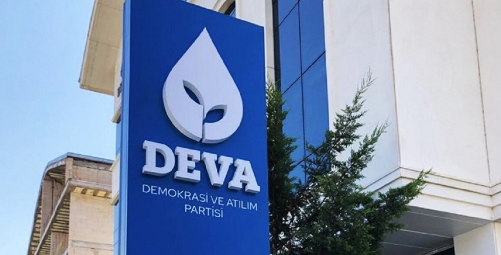 “DEVA Partisi Serdivan ve Adapazarı İlçe Başkanlıklarında görev değişimi"